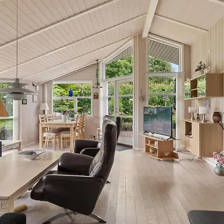 Сasa de vacaciones Rikhard - 175m To The Fjord By Interhome *