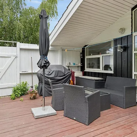 Rikhard - 175m To The Fjord By Interhome