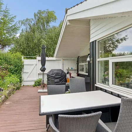 Rikhard - 175m To The Fjord By Interhome Feriehus
